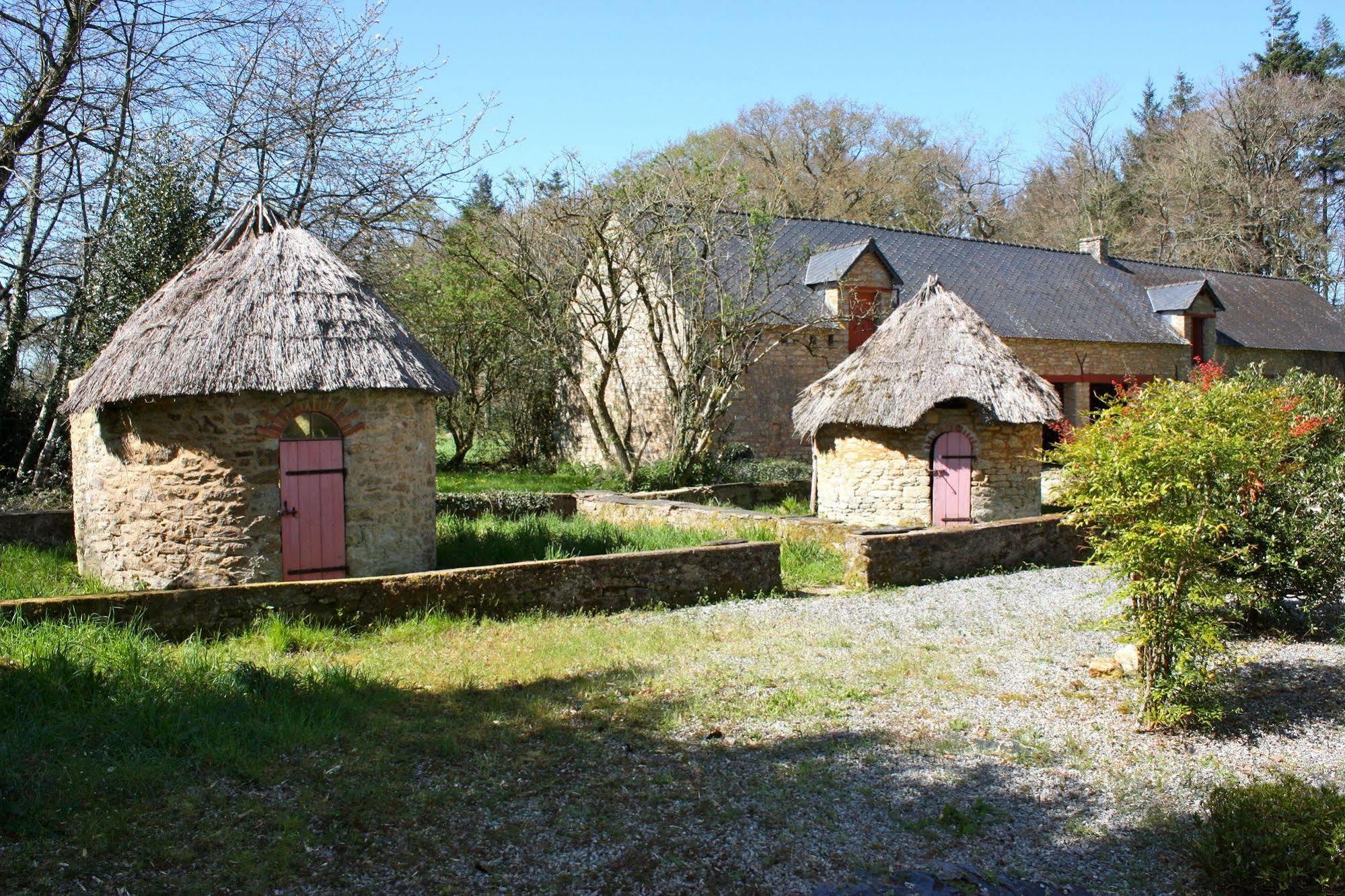 Hotel Domaine De Bodeuc Nivillac Exterior foto